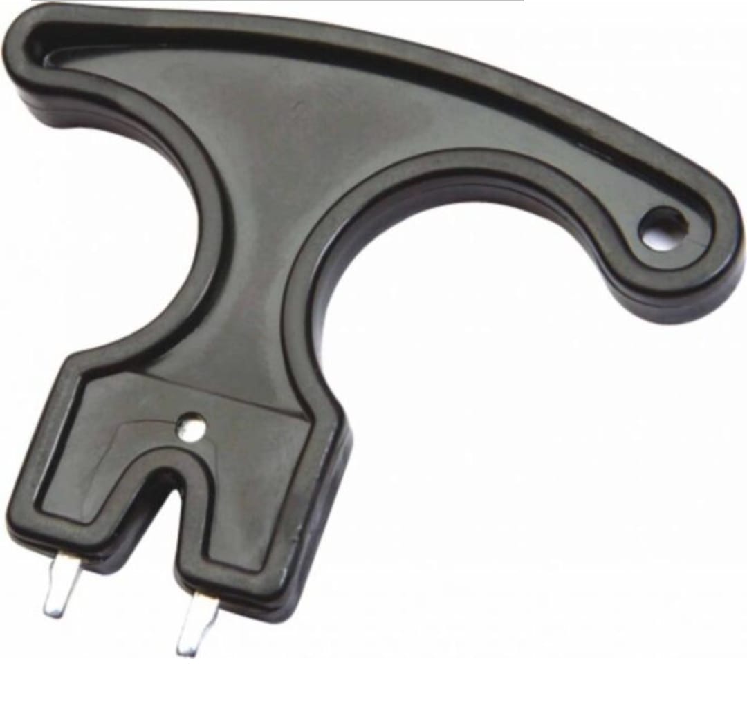 GAME CHANGER PRO METAL CRICKET SPIKE KEY