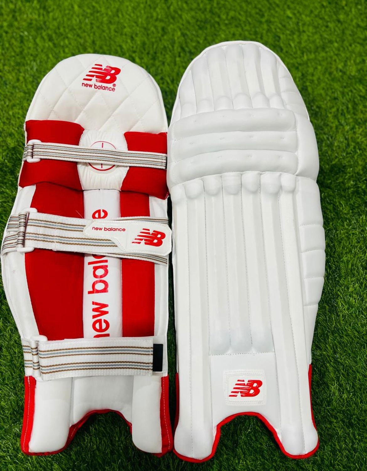 NEW BALANCE LEG PADS